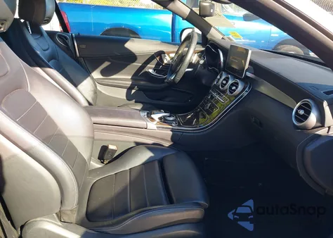 2018 Mercedes-Benz C 300 4Matic z USA, uszkodzony, nr VIN WDDWK4KB9JF752553